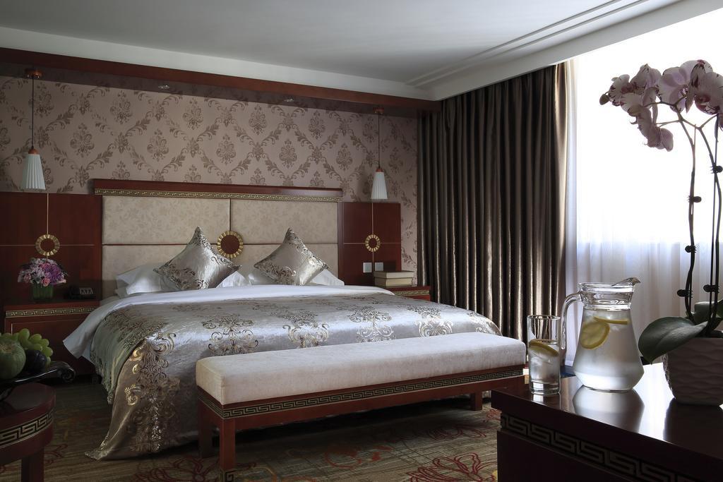 Winterless Hotel Beijing Exterior photo