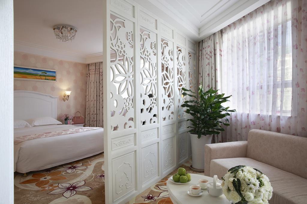 Winterless Hotel Beijing Exterior photo
