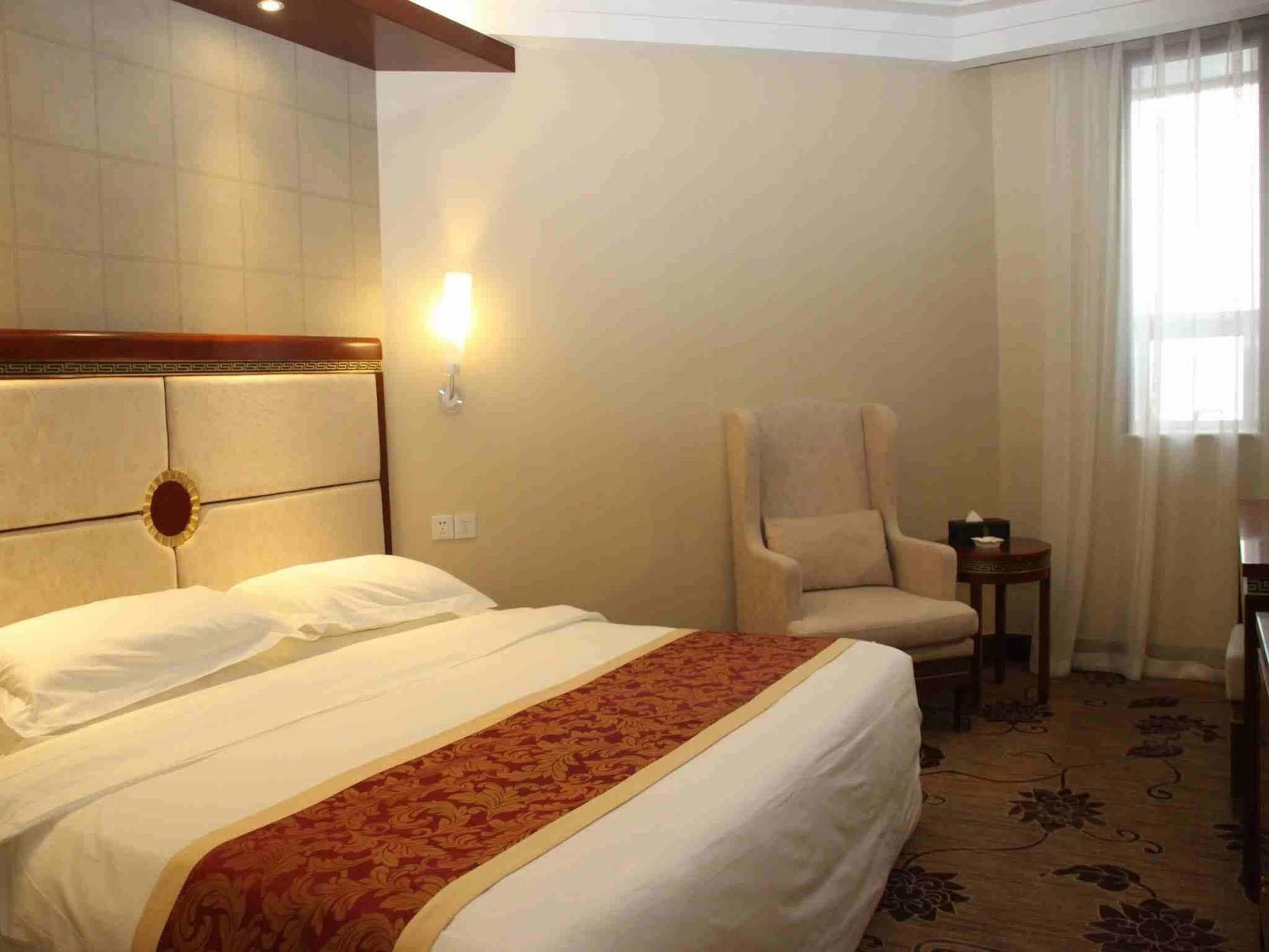 Winterless Hotel Beijing Exterior photo